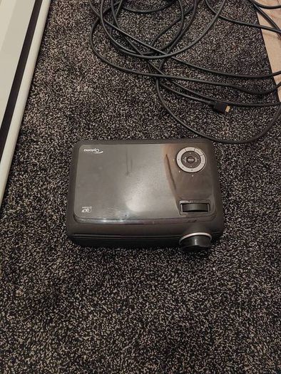 Optoma Projector + 100inch Primeview Electric Screen Combo