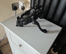 black handles 4 sets