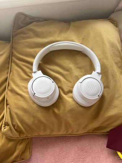 Jbl White Headphones