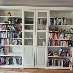 Bookshelves/display cabinet