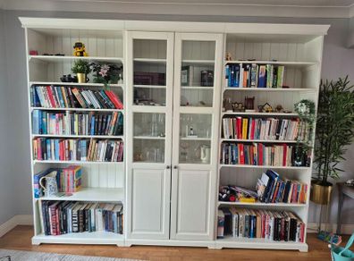 Bookshelves/display cabinet
