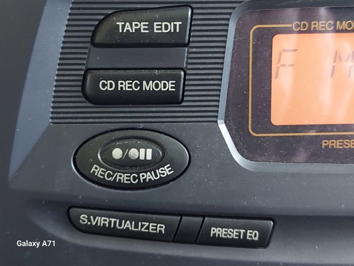 Panasonic RX-ED77 Stereo Boombox Ghetto Blaster With Motorised Cover, everything works perfect, Radio, CD and both Tape Decks, also CD Records, an
