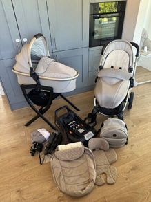 Egg Travel System & Accessories