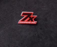 Manchester United : 7 x Champions 2001, Lapel Pin Badge