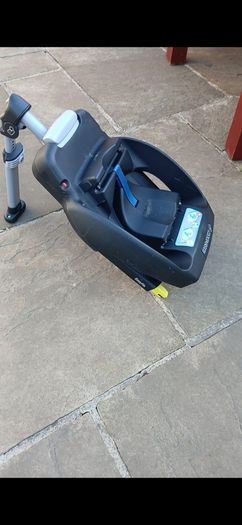 maxi cosi isofix base