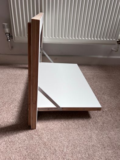Ambivalenz Wall Shelf (Folds Flat)