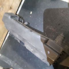 Fuse and relay  box avensis 2006