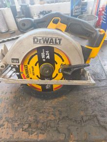 DeWalt 18v saw