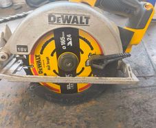 DeWalt 18v saw