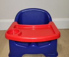 Strata Booster Seat and Removable Tray