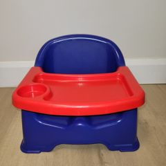 Strata Booster Seat and Removable Tray