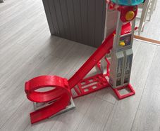 Paw Patrol: Rescue Wheels Super Loop Tower HQ, with Light, Sound, Vehicle Launcher