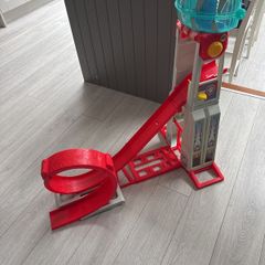 Paw Patrol: Rescue Wheels Super Loop Tower HQ, with Light, Sound, Vehicle Launcher