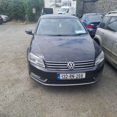 132 Volkswagen Passat breaking for parts