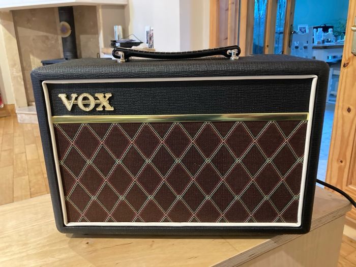 Vox pathfinder 10