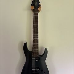 Jackson JS22-7 Dinky 7-string electric guitar in Satin Black