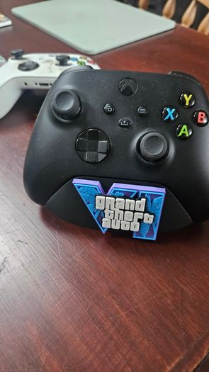 Custom Gaming Controller Stand (PS5 / Xbox) - Vice City Style