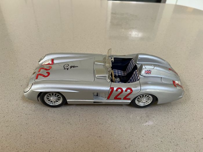 Mercedes 300 SLR signed by Sir Stirling Moss with COA 1/18