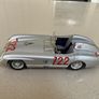 Mercedes 300 SLR signed by Sir Stirling Moss with COA 1/18 Image 8