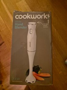 Small hand blender