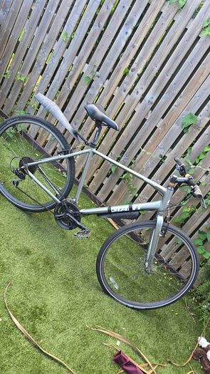 Giant Escape hybrid bicycle Large