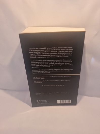 A History of Ireland: From the Earliest Times to 1922 (Paperback)