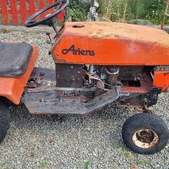 Ariens YT12 Lawnmower