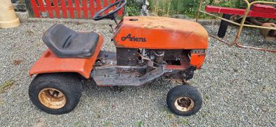 Ariens YT12 Lawnmower