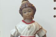 Porcelain fallera girl figurine, made in Spain
