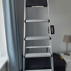 Step Ladder