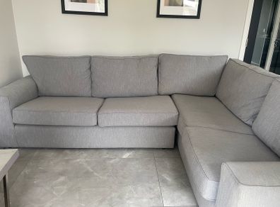 Grey corner suite