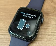 Apple Watch Series 5 44mm GPS + Cellular 4G Space Gray Aluminum Case Sport Band