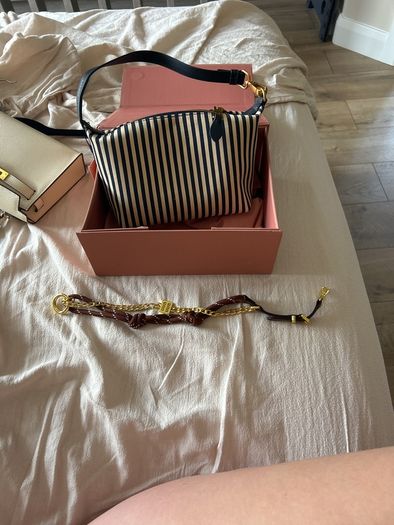 handbag
