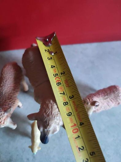 Lot Of 5 Cheaps Miniature Small Hard Plastic Farm Animals Toys.