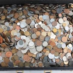 Random selection of 15 world coins