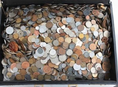 Random selection of 15 world coins