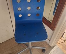 KIids Swivel  Chair