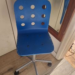 KIids Swivel  Chair
