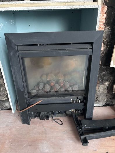 Gas Fire and Fireplace Surround