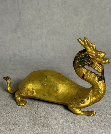 2 Chinese Dragons - Gilt Bronze