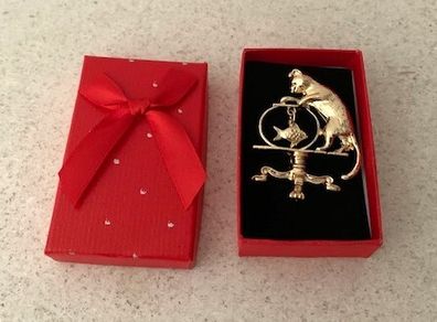 Gold Cat Brooch