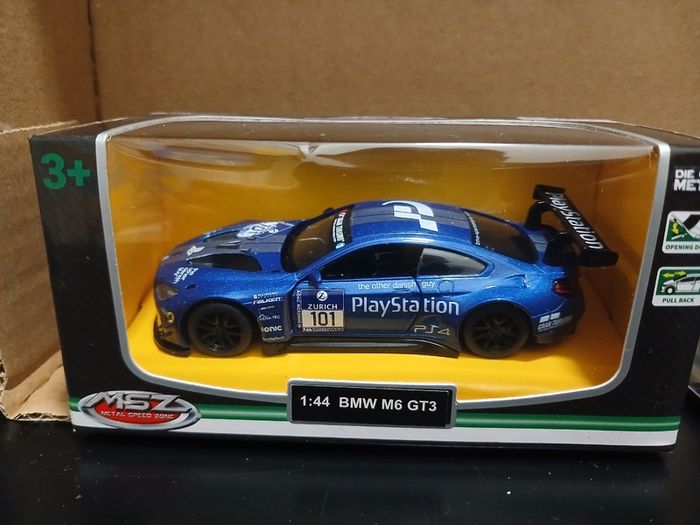 Die cast cars BMW. 1:44