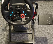 Logitech G29 steering wheel and stand