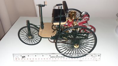 Franklin Mint 1886 Benz Patent-Motorwagen  1:8 Scale (Mint, Boxed)