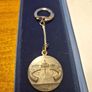 Vintage Vatican Johannes XXIII Pavlvs VI Pont Max Medal Keychain Image 2