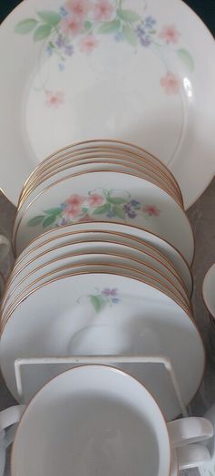Arklow Pottery Tea Set