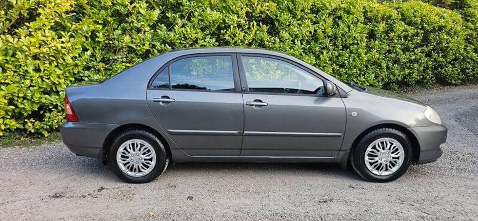 2005 Toyota Corolla NCT 02/27 tax 07/26
