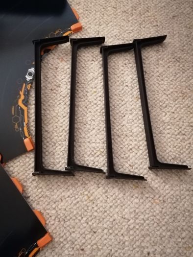 ANKI OVERDRIVE starter kit and add-ons