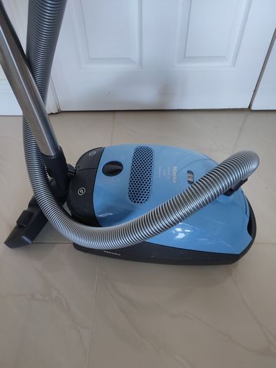 Miele vacuum cleaner