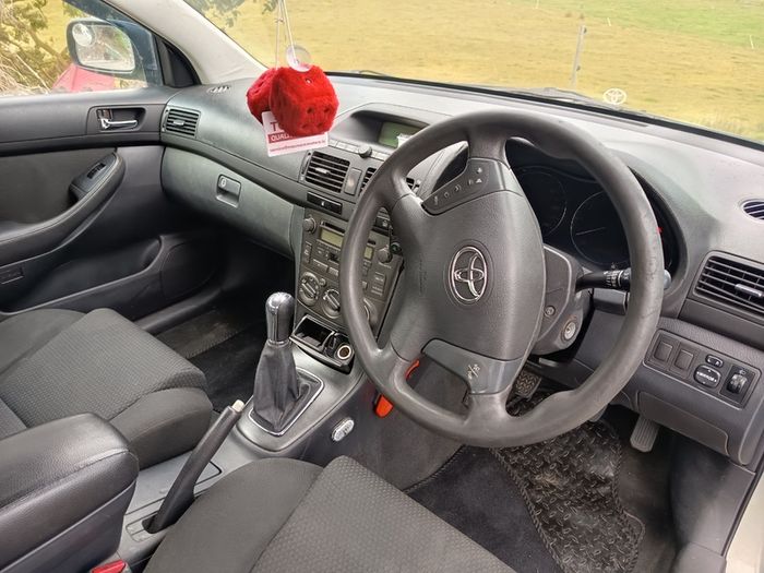 2005 Toyota Avensis